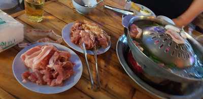 สุคนธาหมูกระทะ