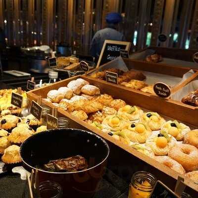 เดอะ คิทเช่น เทเบิ้ล