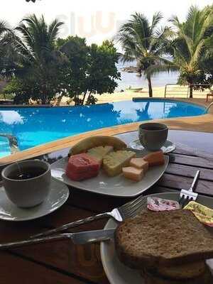 มนต์ทะเล บีช รีสอร์ท