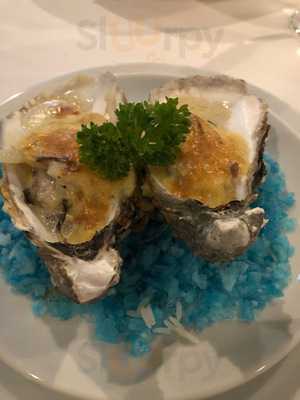 Puang Thong Restaurant