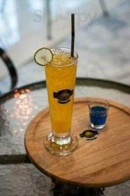 ลิตเติ้ล บราวน์ คาเฟ่