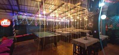 Same Same Restaurant & Bar