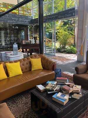 ชาร์ดอนเน ออน เดอะ บีช