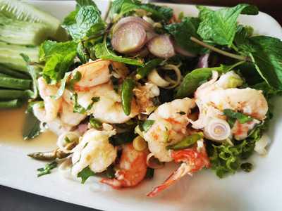 ร้านอาหาร สันกำแพงโภชนา