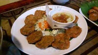 ร้านอาหาร อิ่มปลาเผา