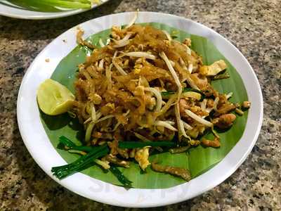 ผัดไทย 5 รส