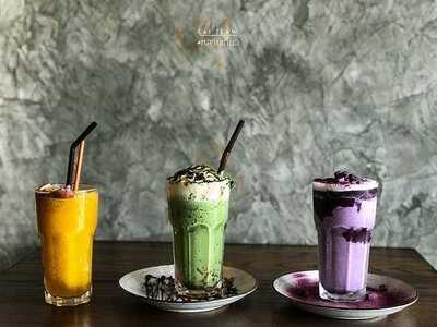 โย่โล่ บาร์แอนด์บริชโทร