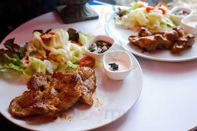 ม' เม คอฟฟี่ แอนด์ เรสเตอรองท์