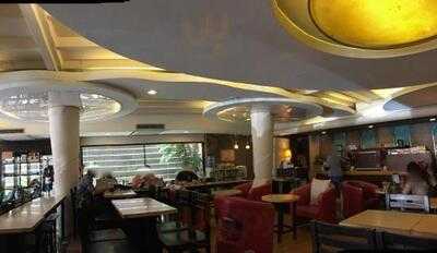 แฮปปี้ฮัทคอฟฟี่