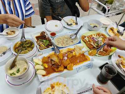 ปุ้ม 3 น่าน