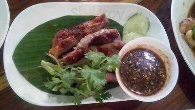 ร้านส้มตำ ตำมั่ว ครัว ต