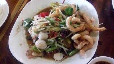 ร้านส้มตำ ตำมั่ว ครัว ต
