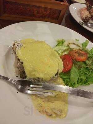 โฉลก ฮาร์เบอร์