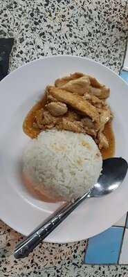 ร้านอาหารสุรีรัตน์โภชนา