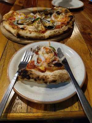 Pizza House By Somprasong Guesthouse