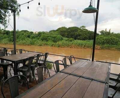 สุริยาการ์เด้น สวนอาหาร