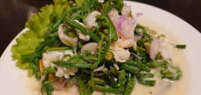 ร้านอาหาร ชาวเรือ