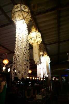 เฮือนโบราณบ้านฮิมปิง