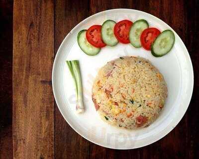 เฮ้าส์ บิสโทร