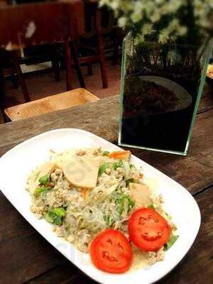 เฮ้าส์ บิสโทร