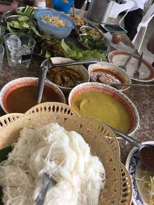 ขนมจีนเส้นสดเมืองคอน