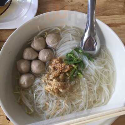 เบตต้า เฮ้าส์ ดริ้งส์ & ฟู้ดส์ บาร์