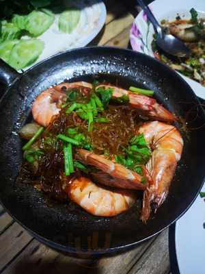 จันทร์แจ้งซีฟู้ด