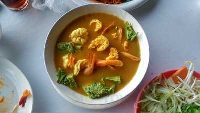 ร้านอาหาร บ้านชายคลอง