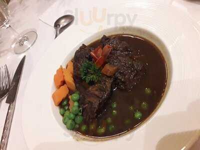 ร้านอาหารฝรั่งเศส ดิไอเฟ่ล