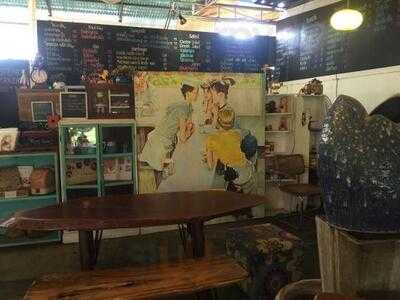 ร้านอาหาร บ้านสวนนม (ประเสริฐแลนด์)