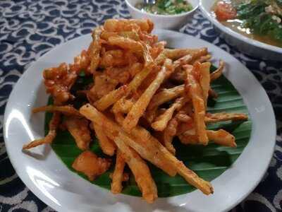 อาหารพื้นเมือง ข้าวอุ่น