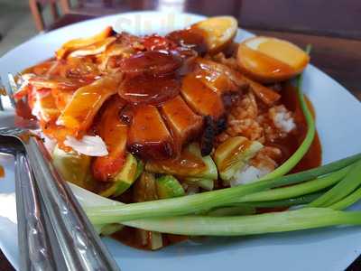 ร้านอาหาร อึ๊งทงฮะ