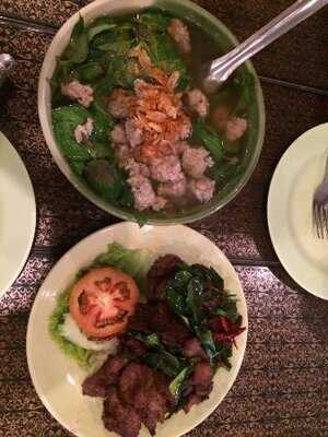 ครัวกะเหรี่ยงป่า