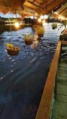 ร้านอาหาร พิณทองเรือนแพสามพราน