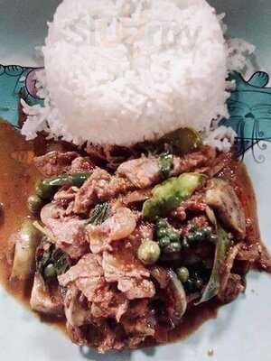 ร้านอาหาร เอมโอช