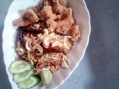 ร้านอาหาร เอมโอช