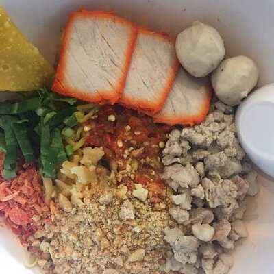 ก๋วยเตี๋ยวต้นฝน ต้มยำโบราณ