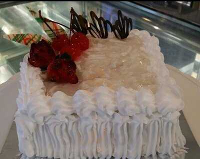 เค้ก แอนด์ มอร์