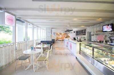 เค้ก แอนด์ มอร์