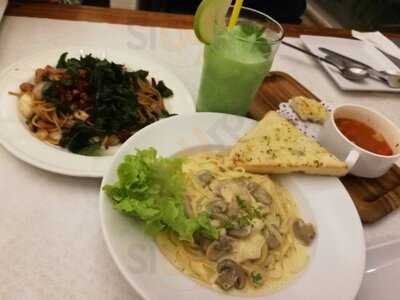 ร้านอาหาร กรีนลีฟ