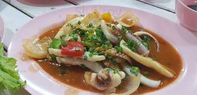 ร้านอาหารบ้านตาซีฟู้ด