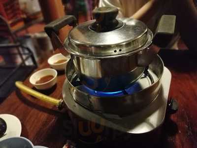 จิ้มจุ่มริมคลอง