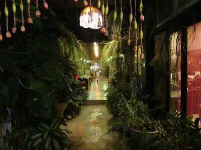 ร้านอาหารอีสาน ด่วนพิศวาส