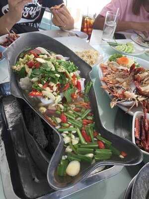 เจ๊นุ้ยซีฟู้ด