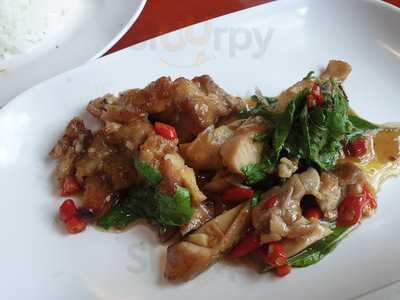 ร้านมิตรภาพลาบก้อย