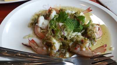 ร้านมิตรภาพลาบก้อย