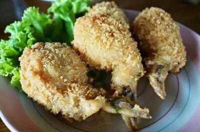 ครัวชายน้ำชายคา