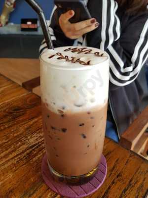 ฟิเกอร์ & กราวนด์