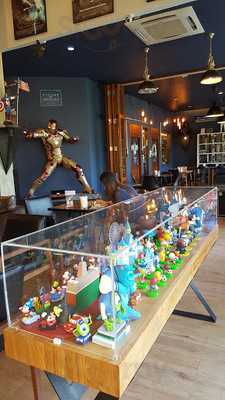 ฟิเกอร์ & กราวนด์