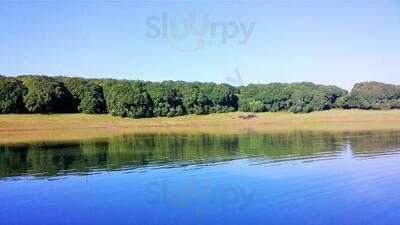 ร้านอาหารกาสะลองไร่พีบี